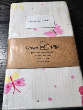 Urban Villa 4-pack kitchen towel set featuring a butterfly pattern.